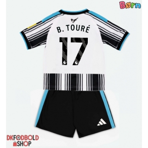 Newcastle United Bazoumana Toure #17 Hjemmebanesæt Børn 2026-27 Kort ærmer (+ korte bukser)